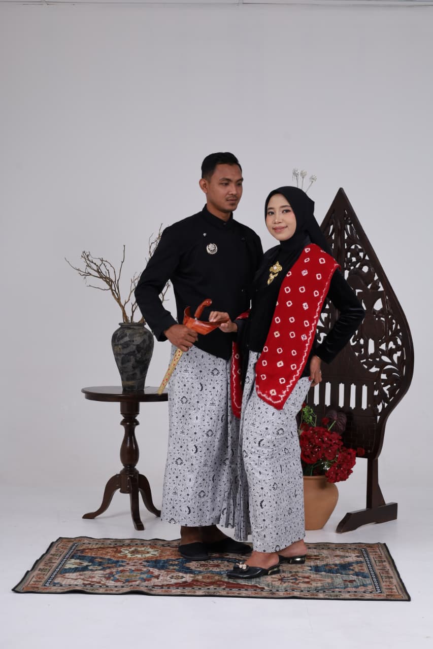 Desty & Rey 040426 (6)