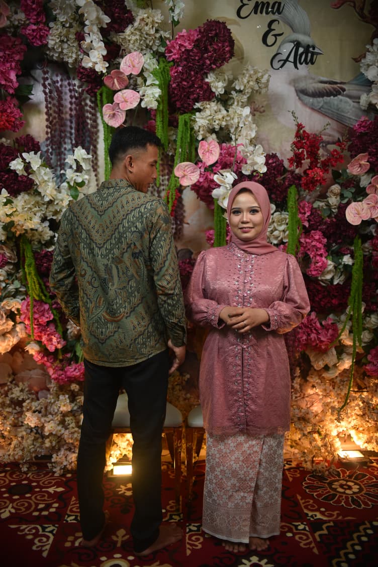 Ema & Adi 090826 (1)