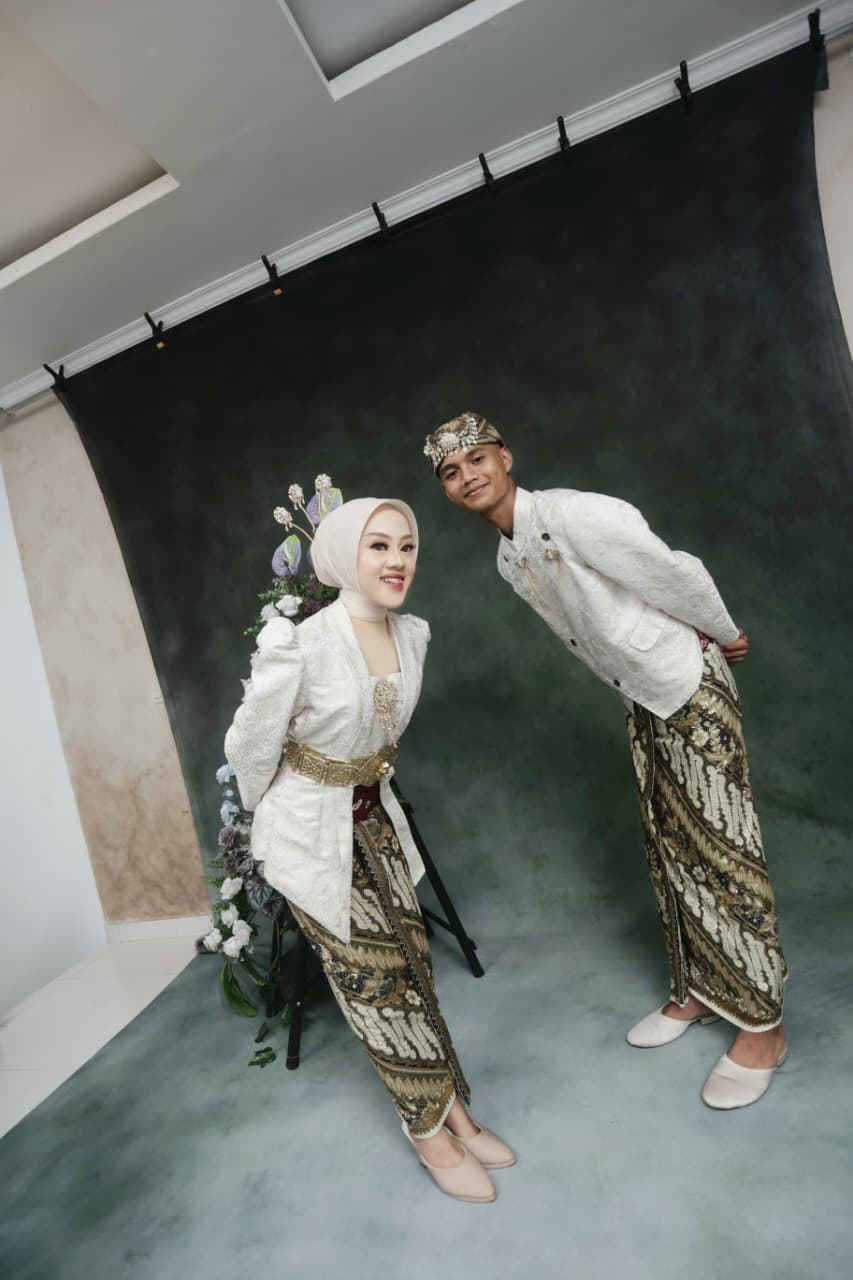 Diva & Indra 120726 (5)